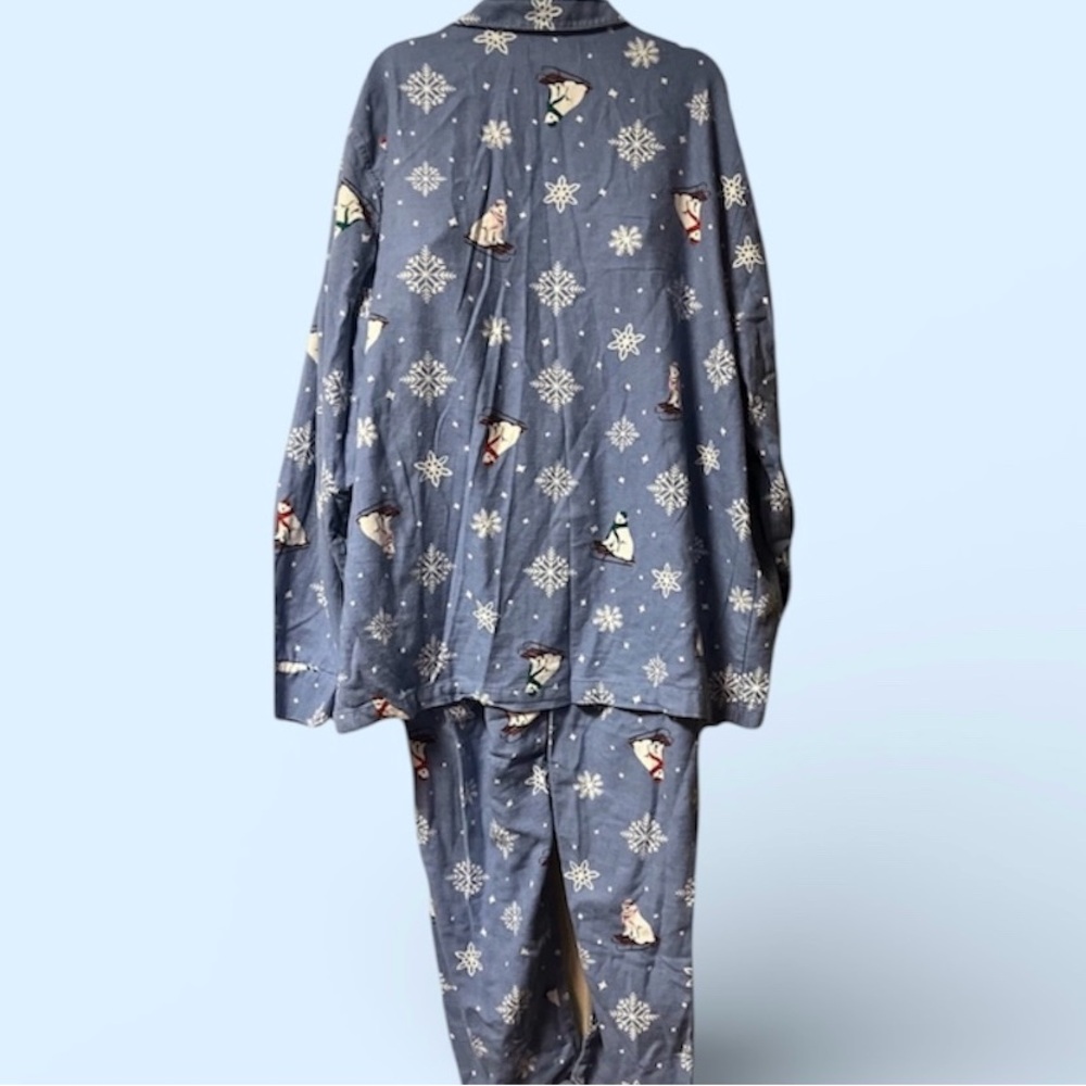 Old Navy ~ Women’s ~ 2 Piece Pajama Set ~ XL~Flannel ~Snowflakes & Polar Bears - Picture 2 of 16